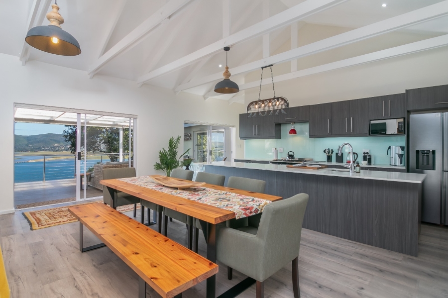 4 Bedroom Property for Sale in Paradise Western Cape